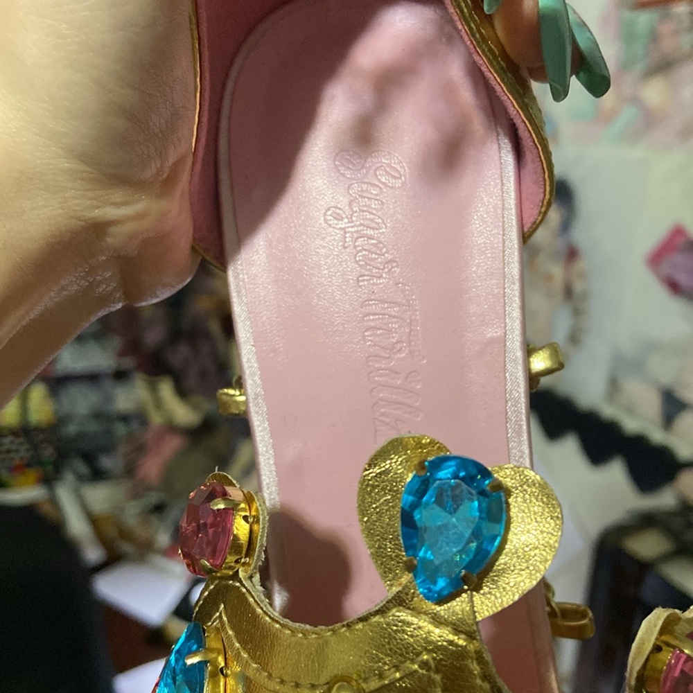 Sugar Thrillz Crowned Charmer Jeweled platform chunky heels pink sz 8 nwob new. - Picture 12 of 13